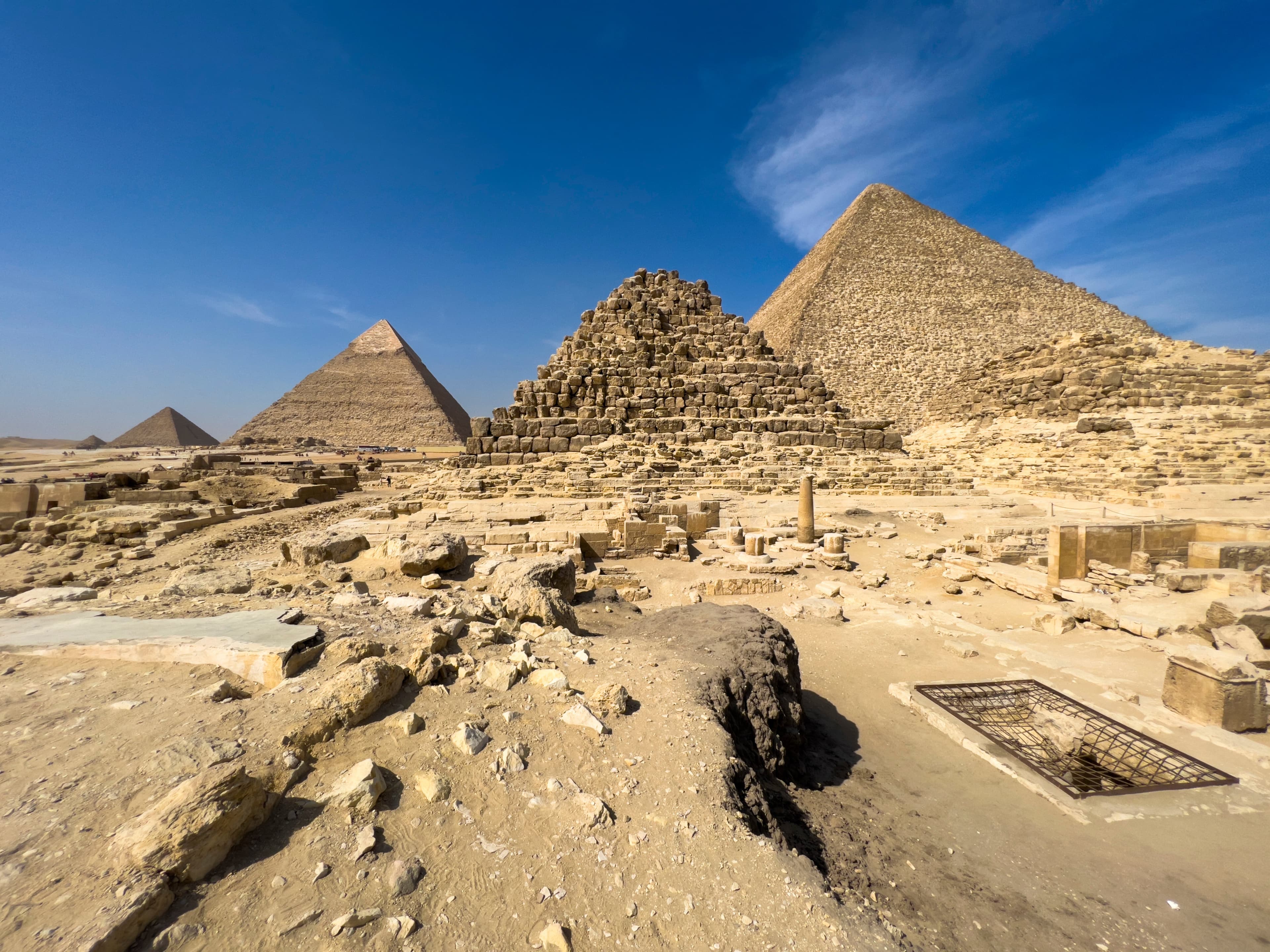Large RGB-Lindblad Expeditions-Egypt Giza 05.jpg